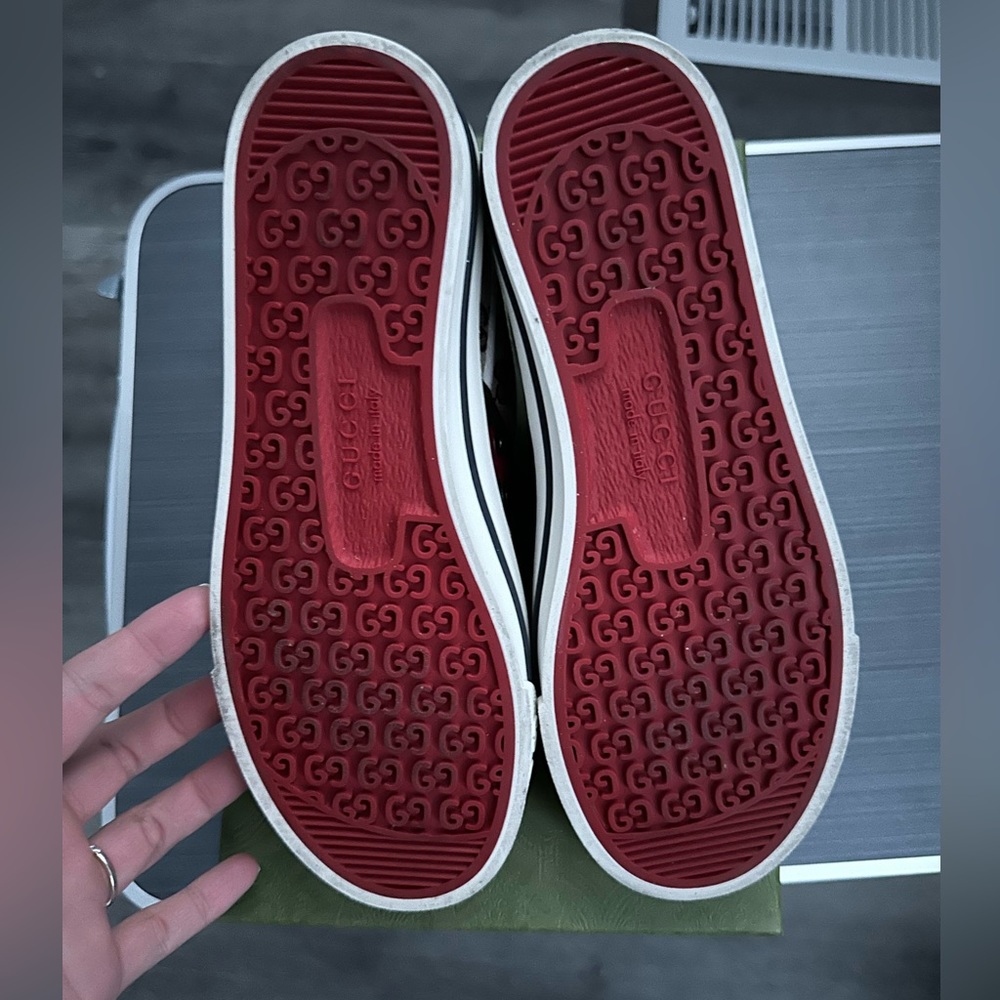 Gucci shoes! - Picture 2 of 5